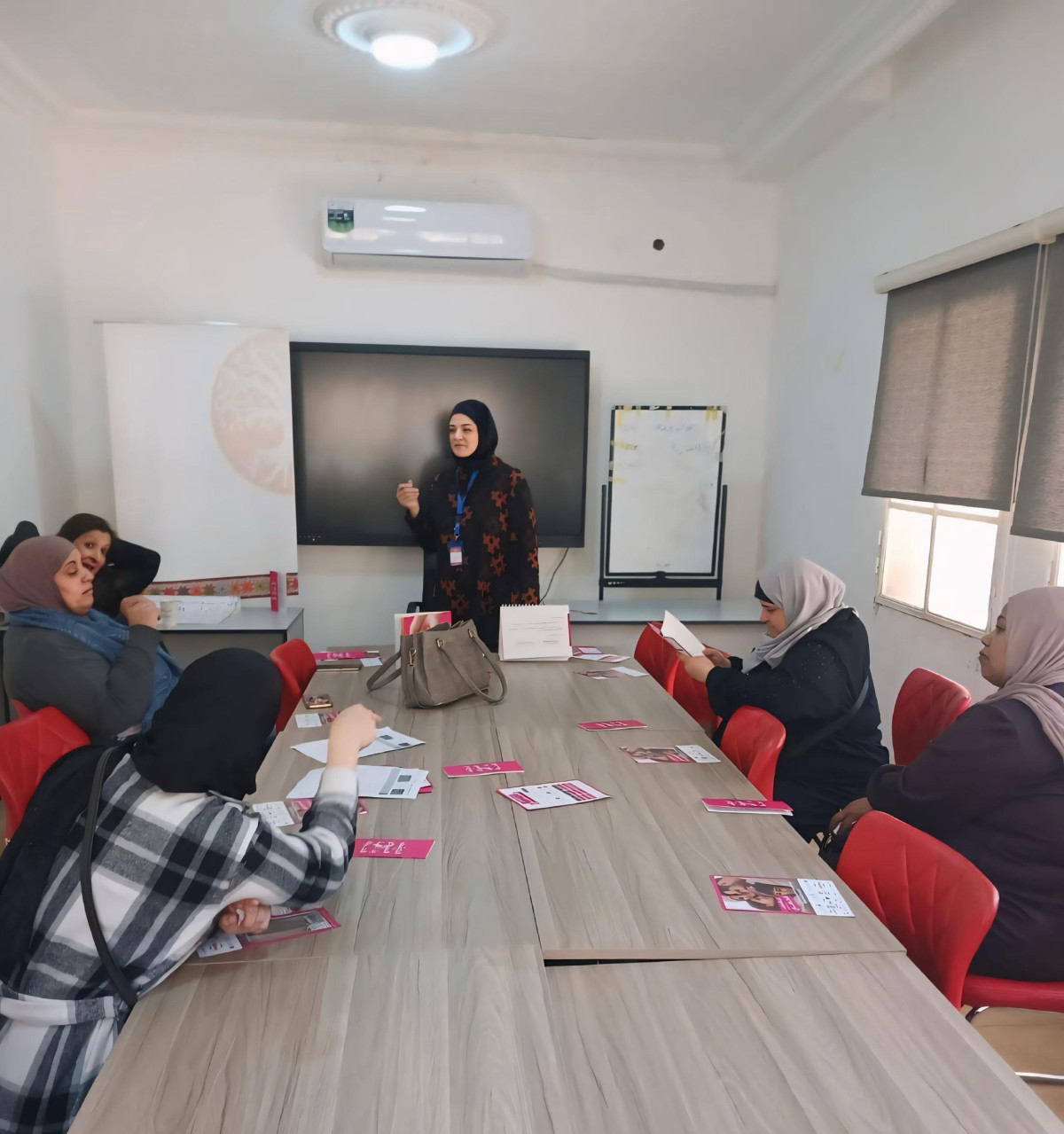 تعزيزًا لصحة المرأة، تضامن تنفذ محاضرة توعوية حول أهمية الكشف المبكر عن سرطان الثدي